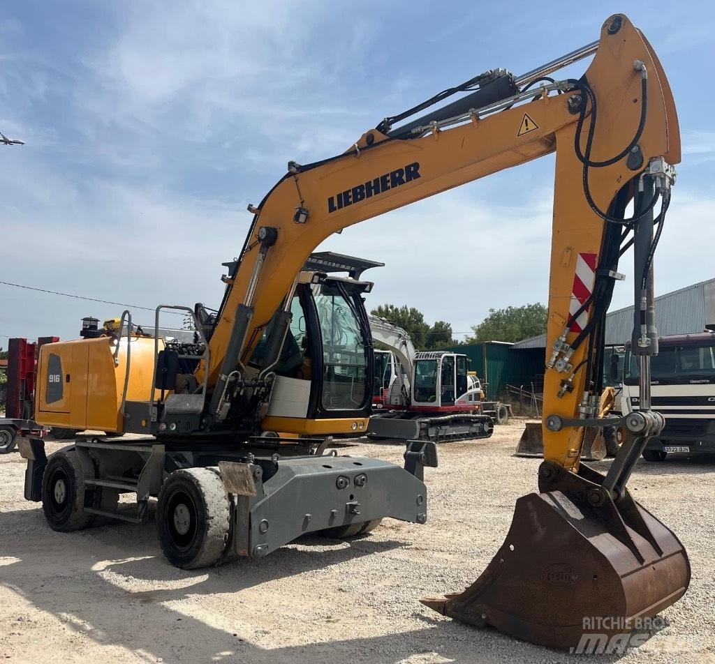 Liebherr A 916 Ekskavatori uz riteņiem
