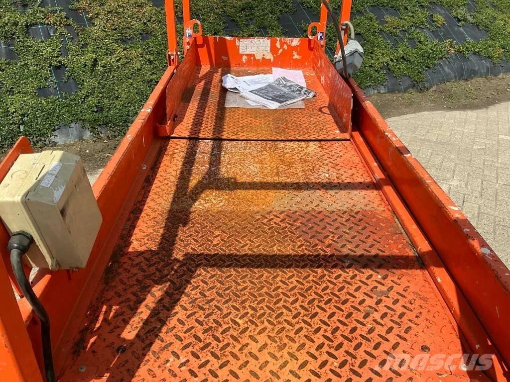 SkyJack SJ III 3219 Šķerveida pacēlāji