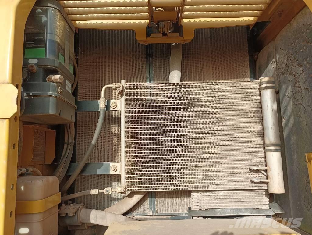 Komatsu PC 210 LC-8 Kāpurķēžu ekskavatori