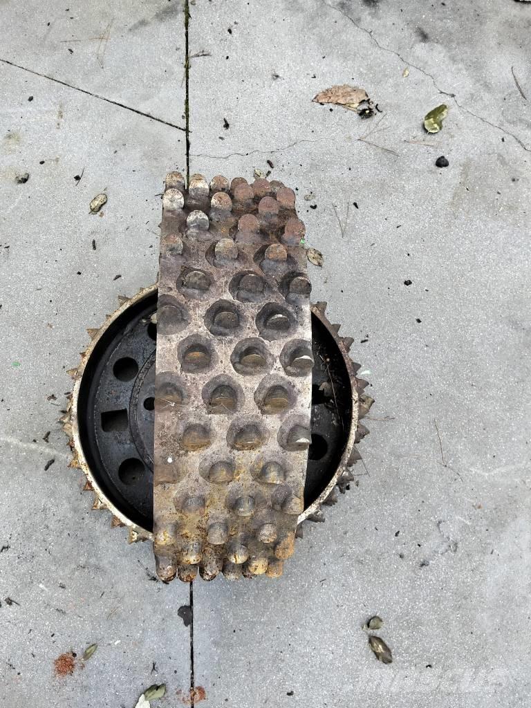  Rolos H480c Poclain Hārvesteru kausi