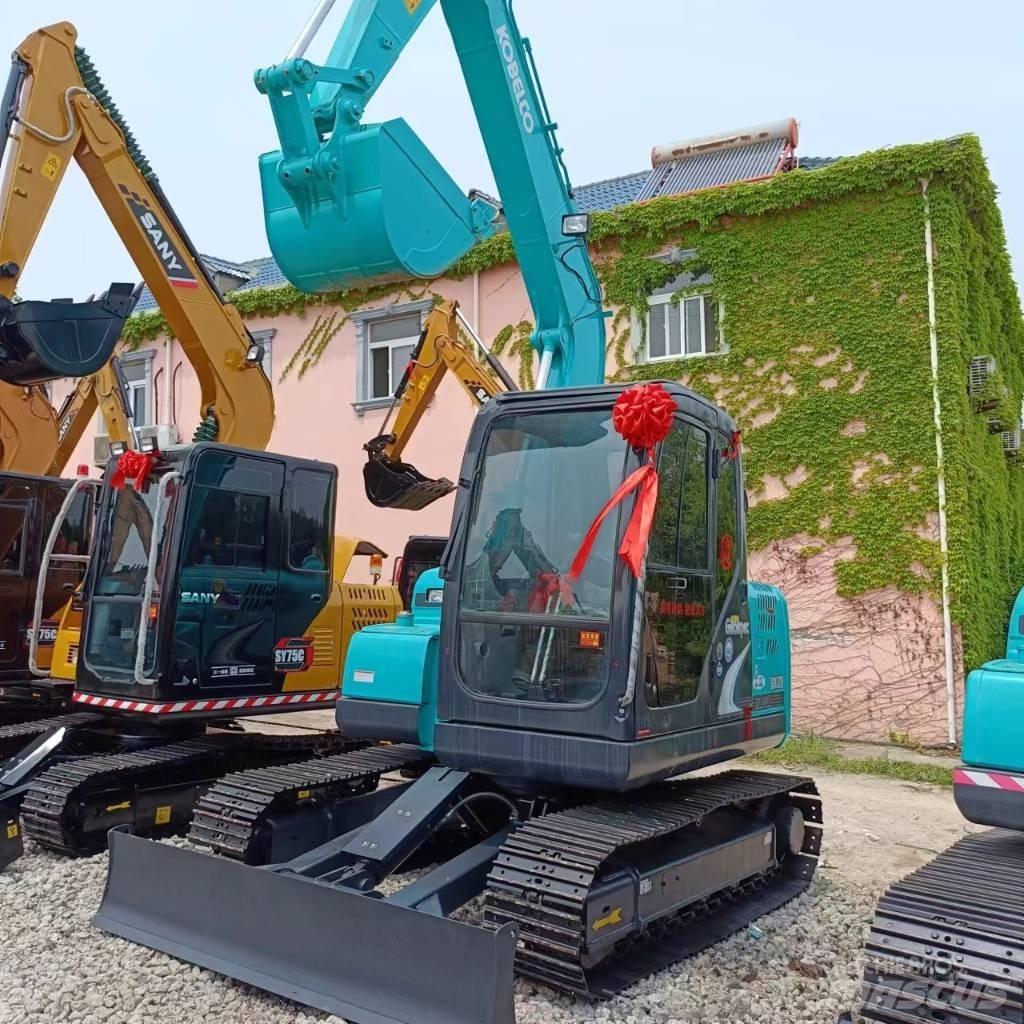 Kobelco SK 75 Kāpurķēžu ekskavatori