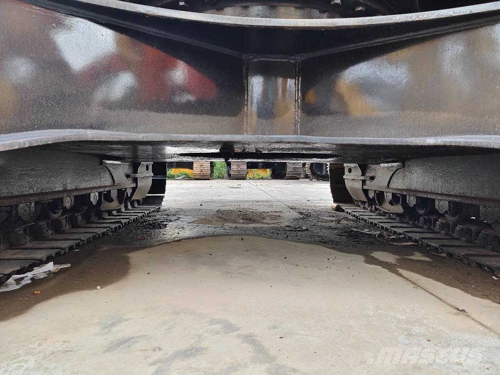 Sany SY 215 C Kāpurķēžu ekskavatori