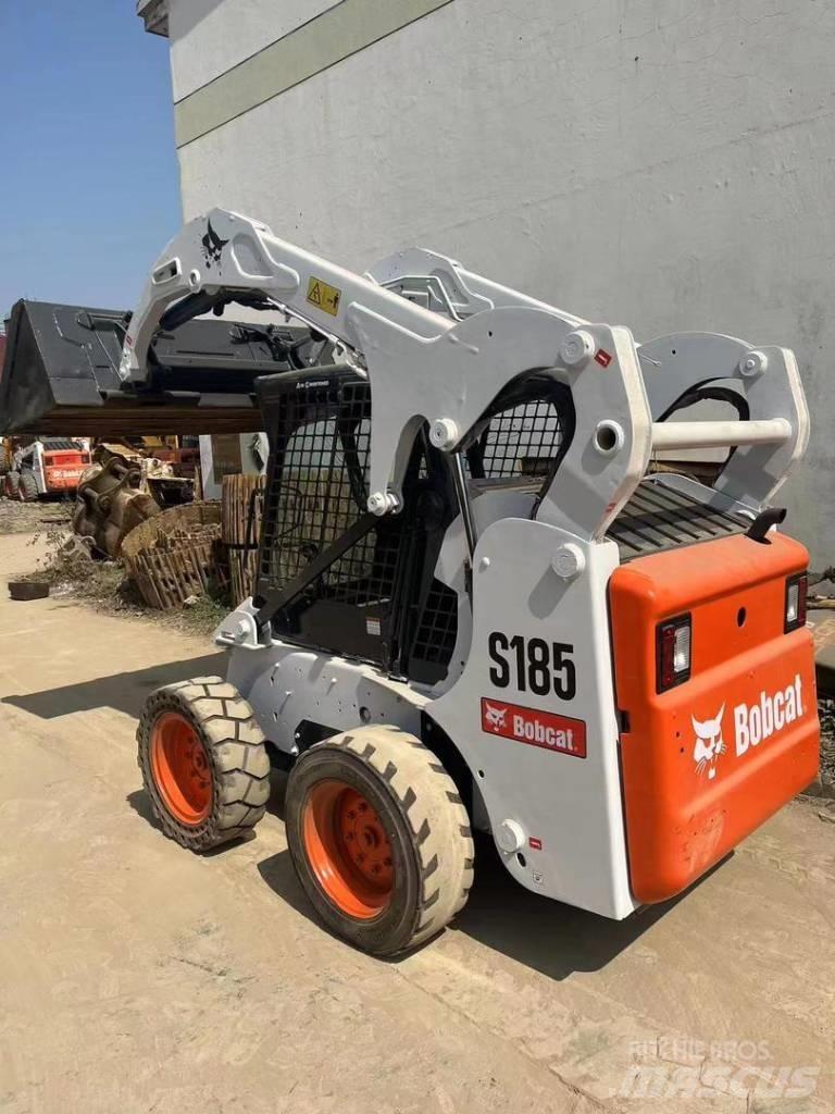 Bobcat S185 Lietoti riteņu kompaktiekrāvēji