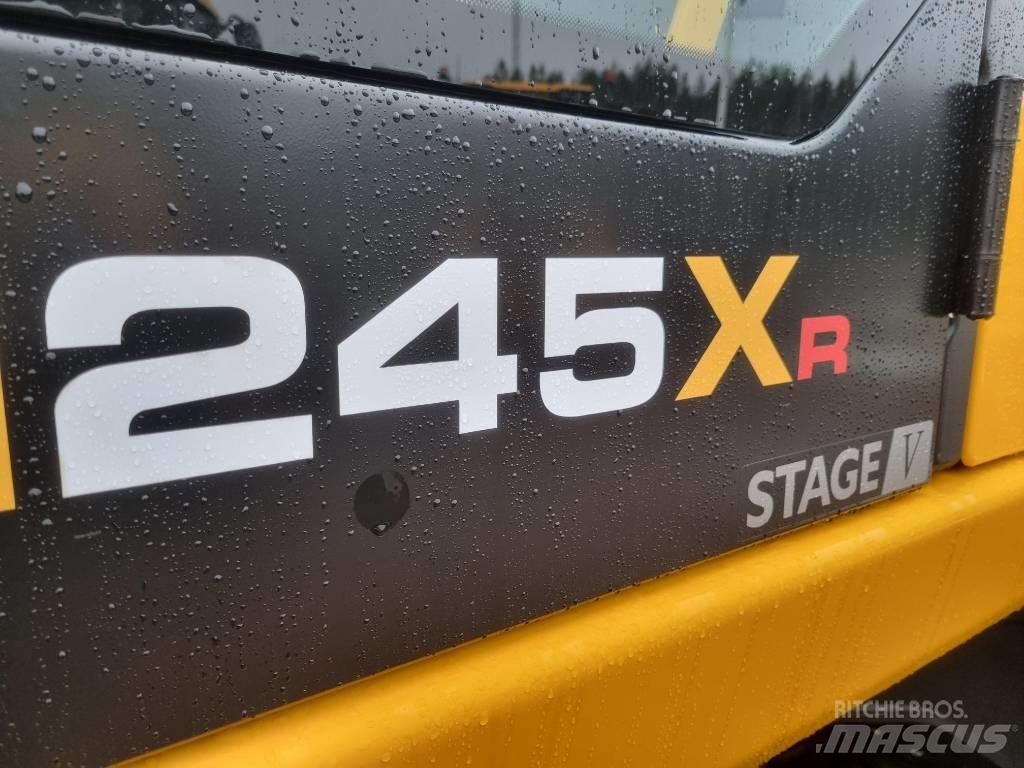 JCB 245 XR Kāpurķēžu ekskavatori