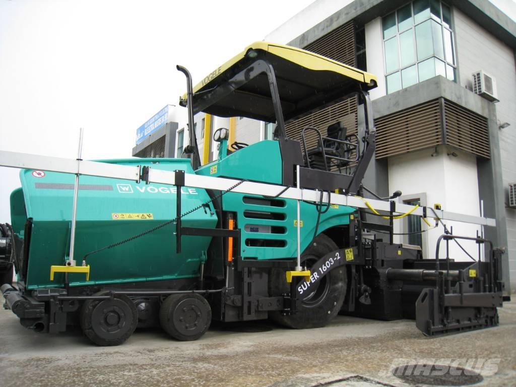 Vögele 1603-2 Asfalta klājēji