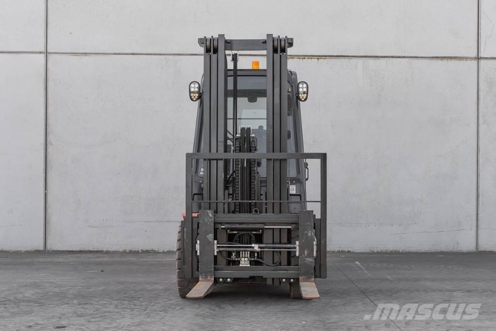 Manitou MI 35 D Tehnika ar dīzeļa dzinēju