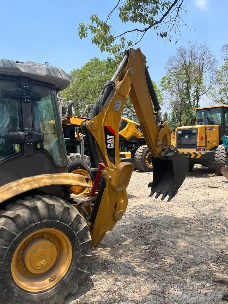 CAT CAT420F Iekrāvēji uz riteņiem