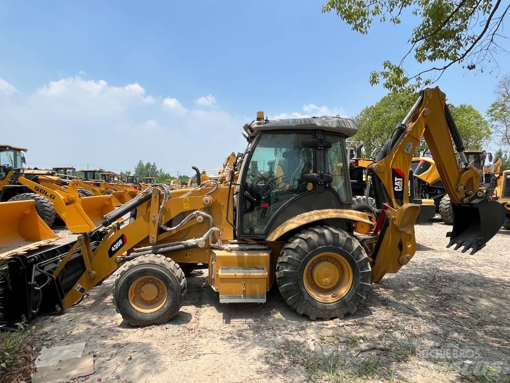 CAT CAT420F Iekrāvēji uz riteņiem