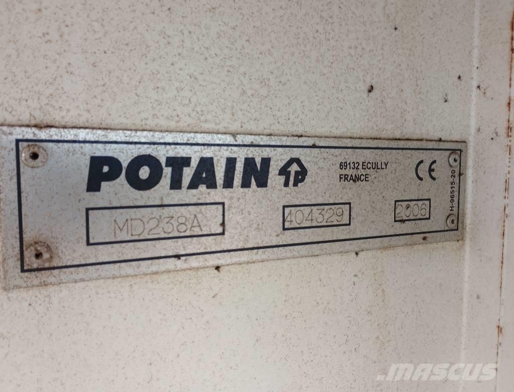 Potain MD238A-J10 Torņa krāni