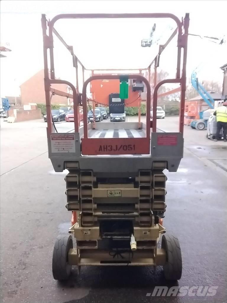 JLG 2646 ES Šķerveida pacēlāji