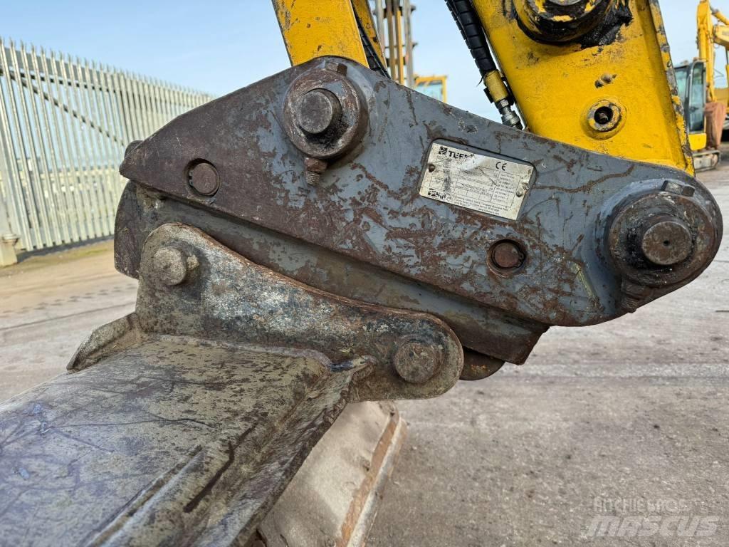 Komatsu PC80MR-5 Mini ekskavatori < 7 t