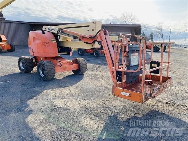 JLG 450 AJ Strēles pacēlāji