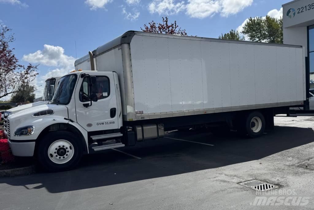 Freightliner M2 Furgons