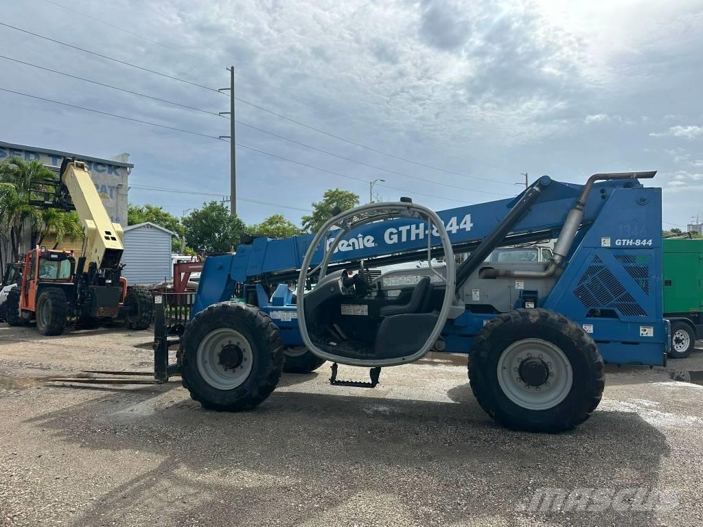 Genie GTH 844 Teleskopiskie manipulatori