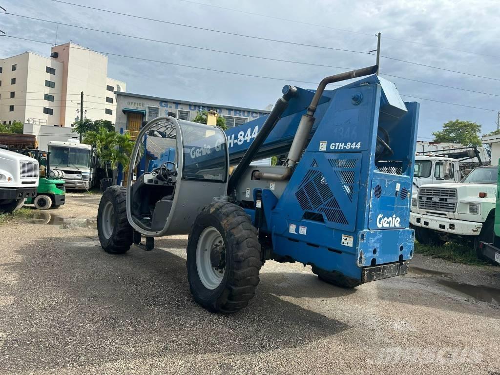 Genie GTH 844 Teleskopiskie manipulatori