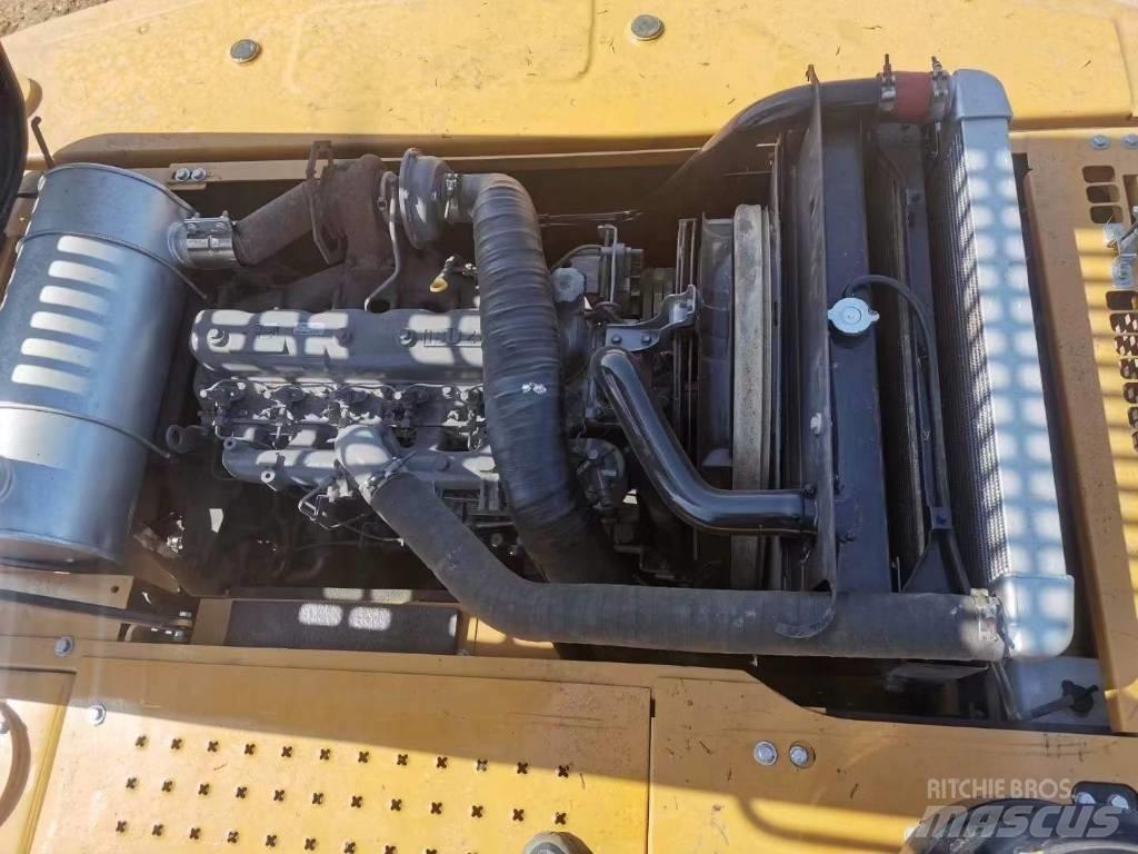 Sany SY 235 C Kāpurķēžu ekskavatori