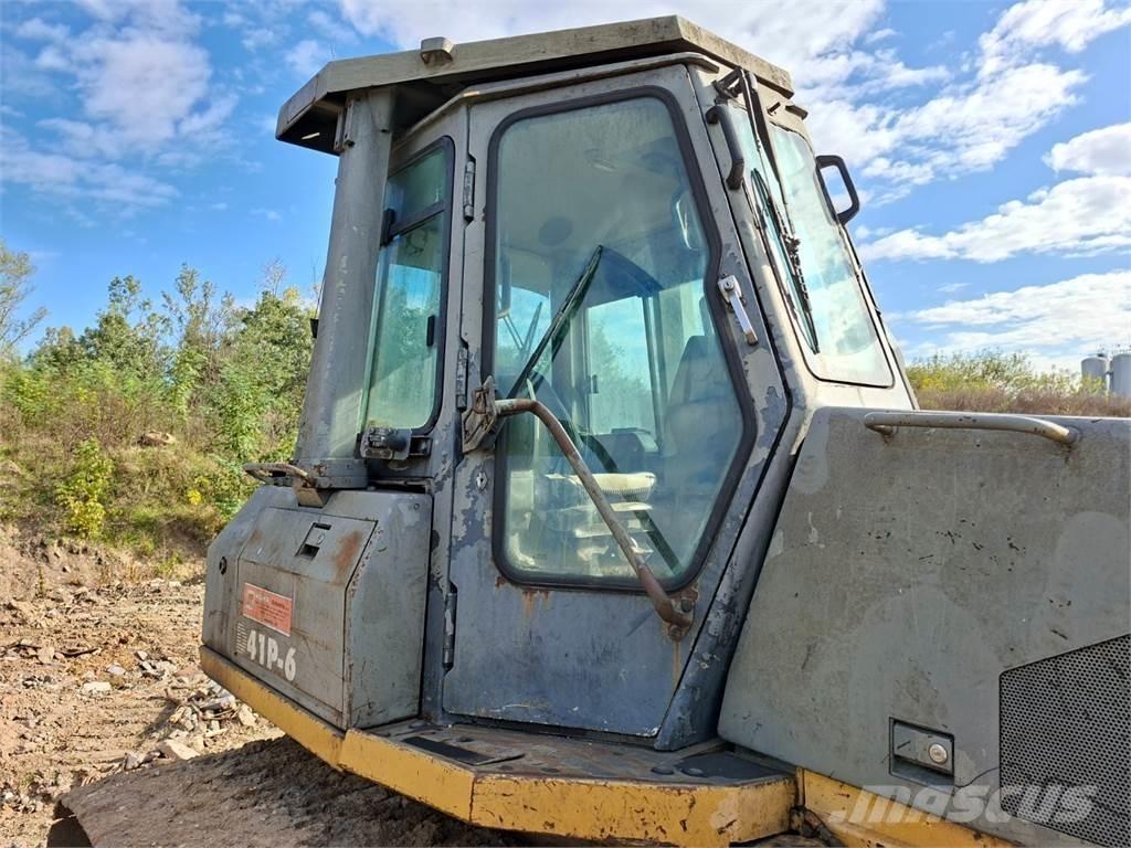 Komatsu D41P-6 Būvniecība- Citi