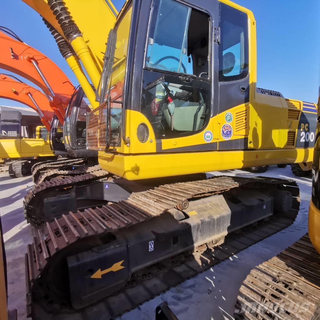 Komatsu PC 200-8 Kāpurķēžu ekskavatori