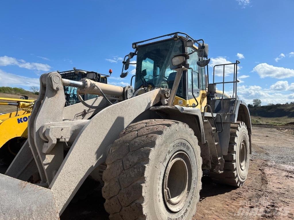 Komatsu WA 470 Iekrāvēji uz riteņiem