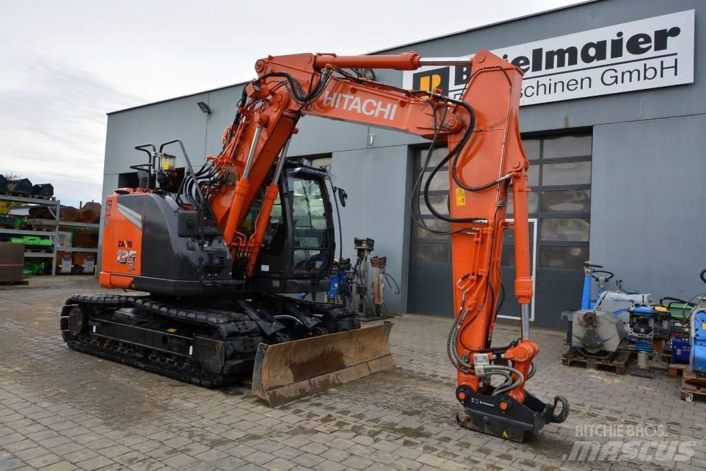 Hitachi ZX 135 US-7 Kāpurķēžu ekskavatori