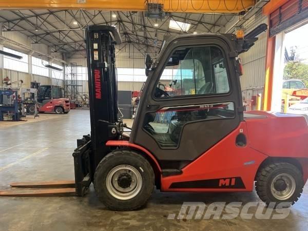 Manitou MI55 D Apvidus autokrāvējs