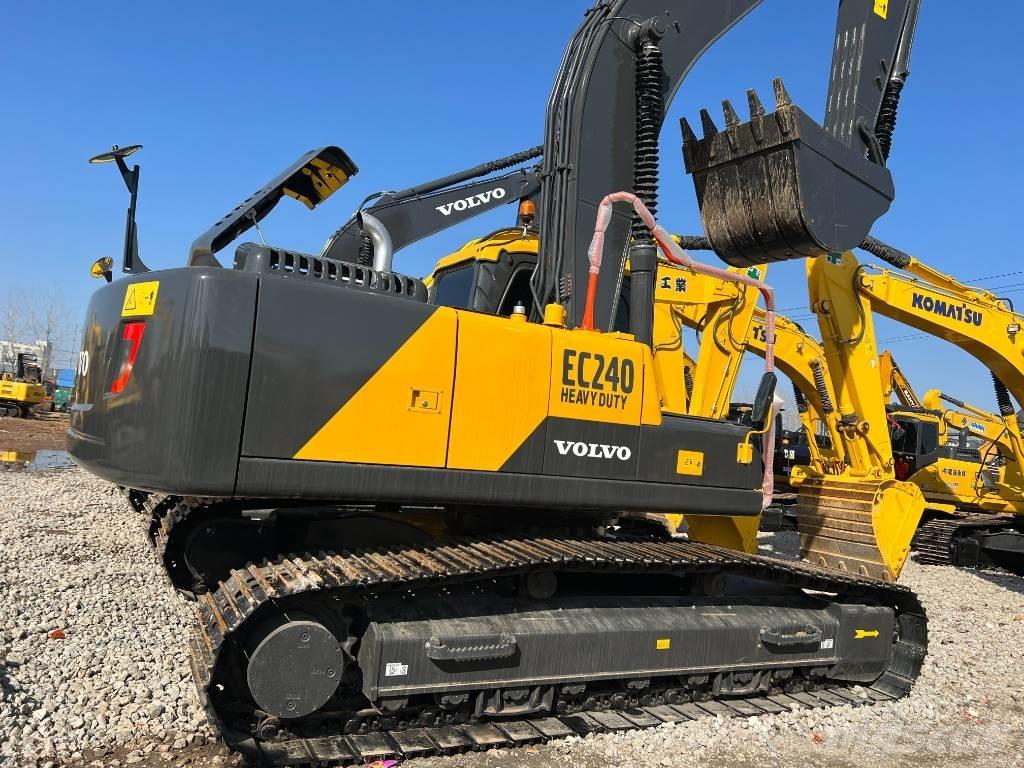 Volvo EC240DL Kāpurķēžu ekskavatori