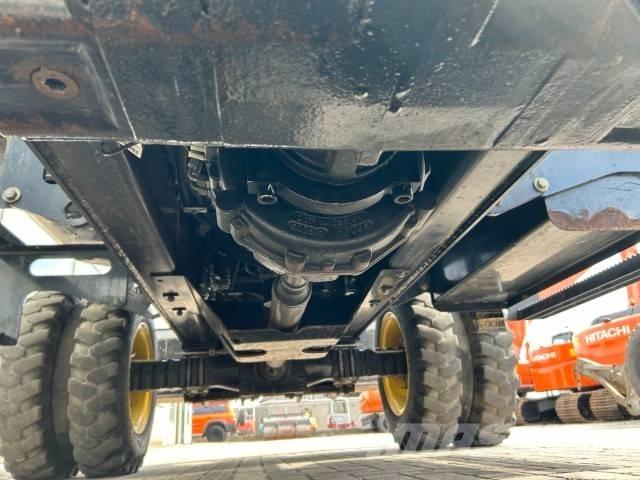 Yanmar TW 110 W Ekskavatori uz riteņiem