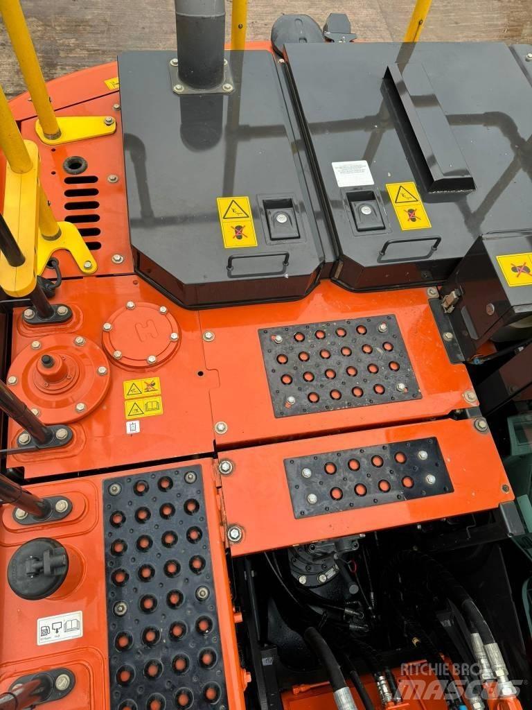 Hitachi ZX 130-7 Kāpurķēžu ekskavatori