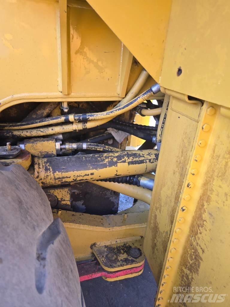CAT 980 G Iekrāvēji uz riteņiem