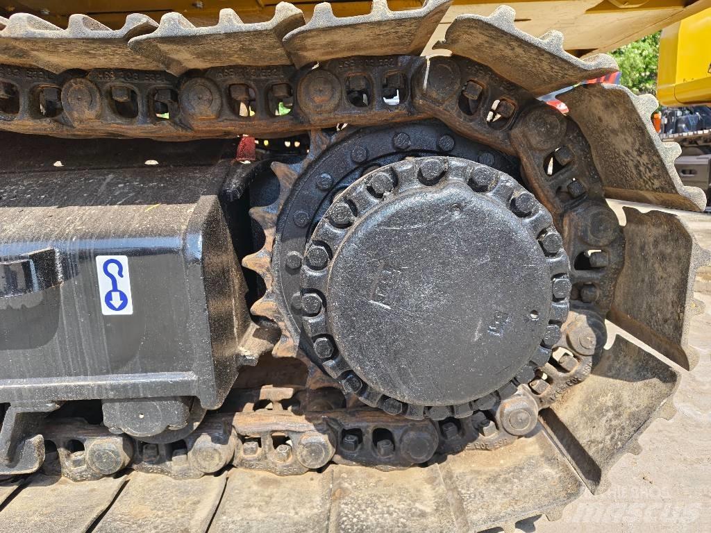 CAT 325 C Kāpurķēžu ekskavatori