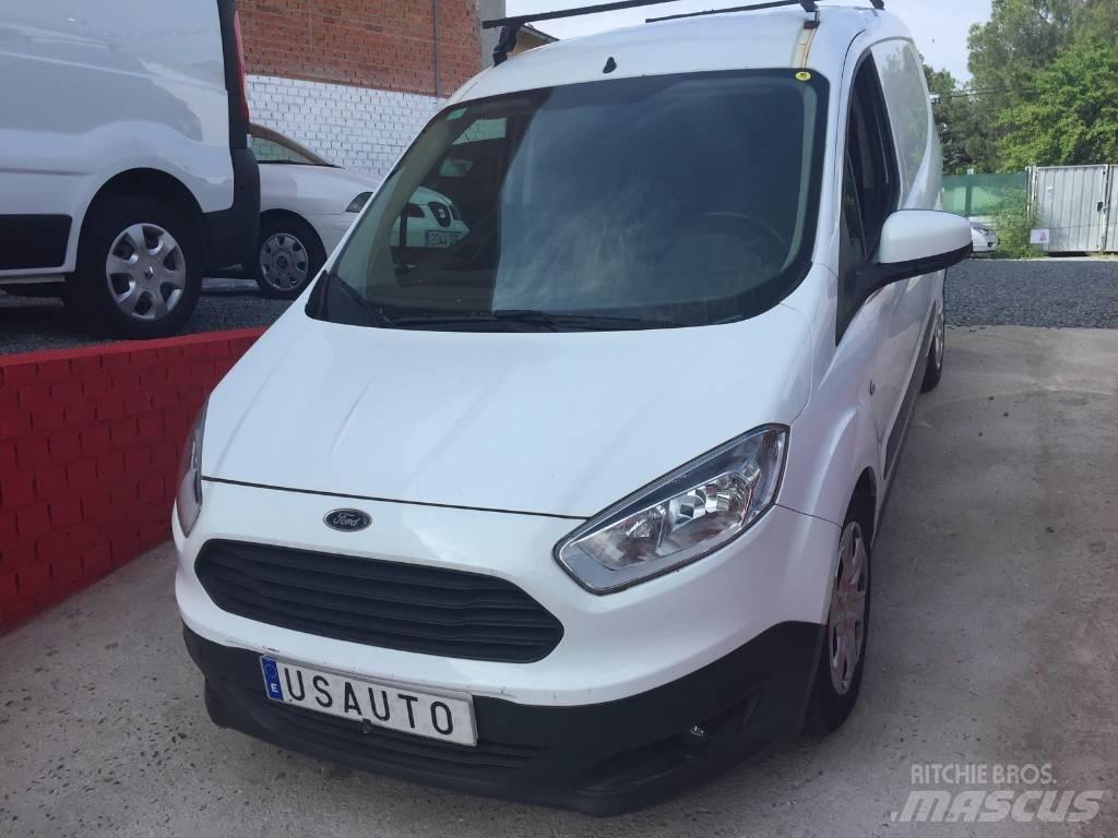 Ford Courier Furgons