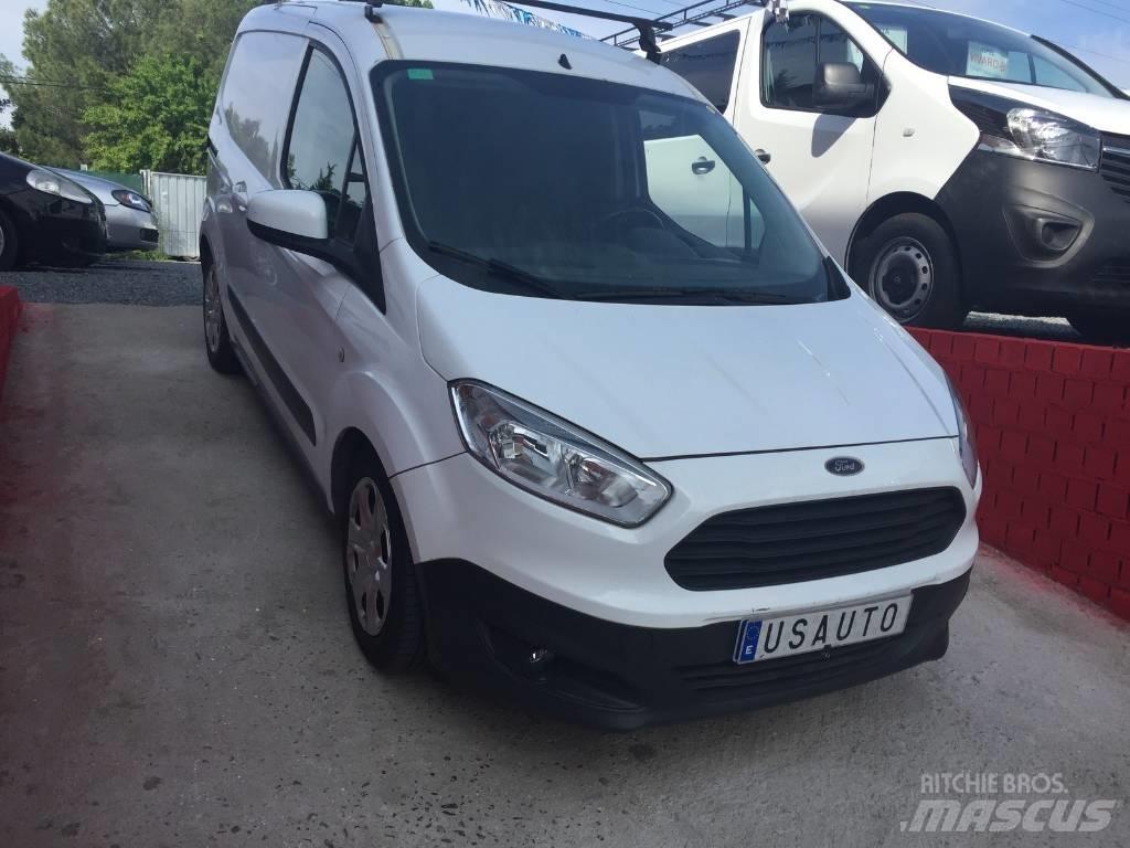Ford Courier Furgons