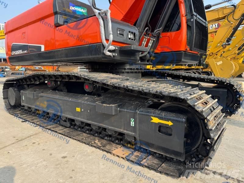 Doosan DX 225 LC-9C Kāpurķēžu ekskavatori