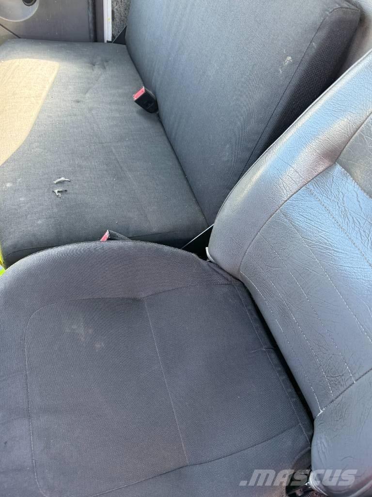 Freightliner M2 Atkritumu izvešanas transports