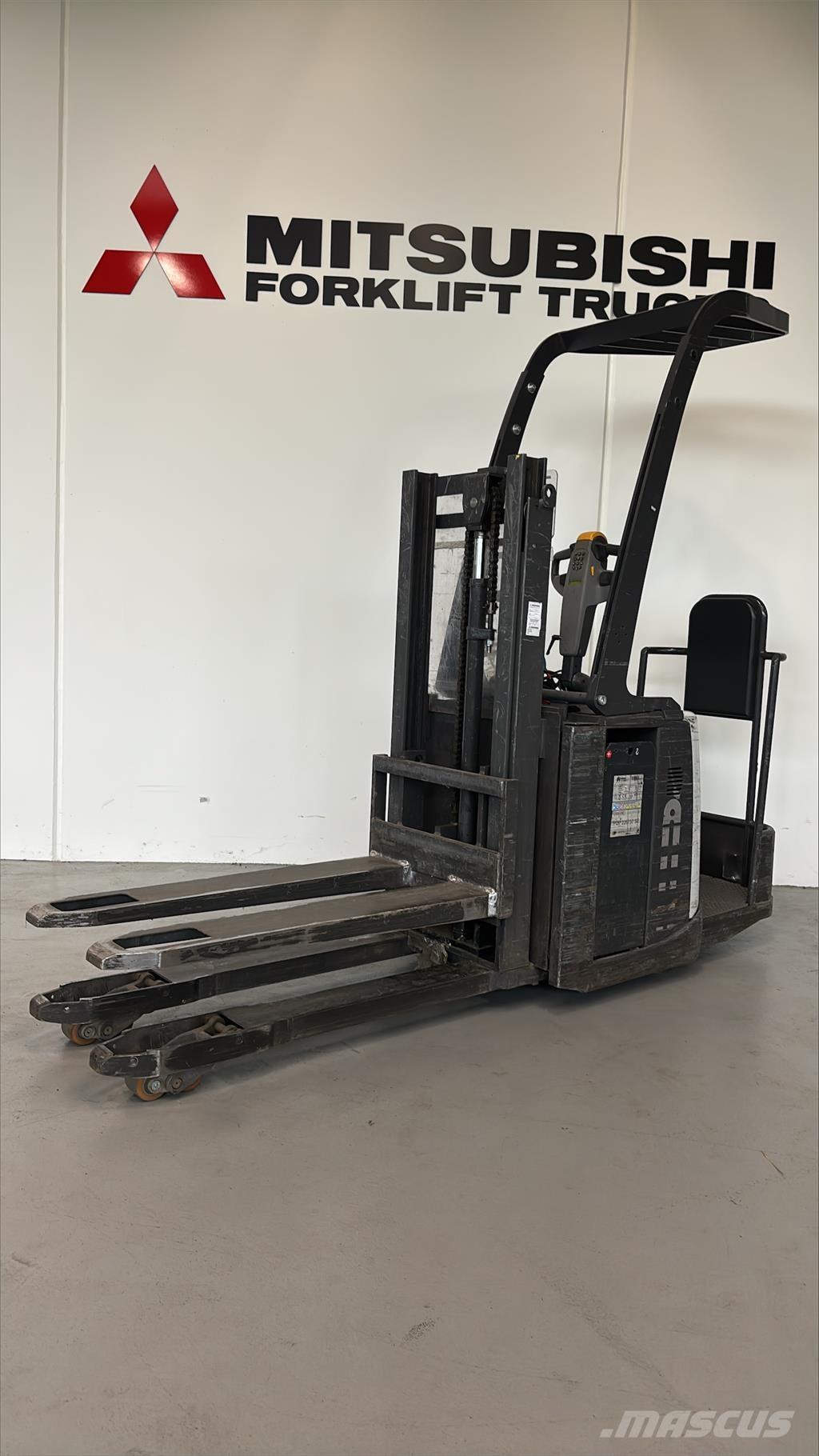 Atlet PDP200 Pašgājēji krautnētāji