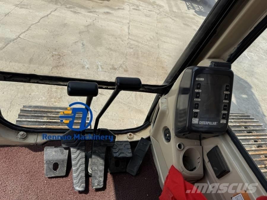 CAT 320 BL Kāpurķēžu ekskavatori