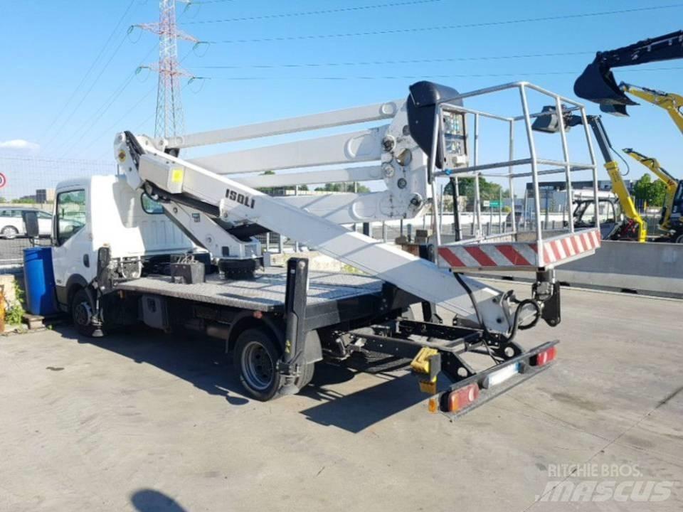 Isoli PNT 205 NH Pacēlāji uz automašīnas bāzes