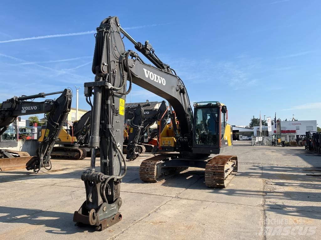 Volvo EC220EL Kāpurķēžu ekskavatori