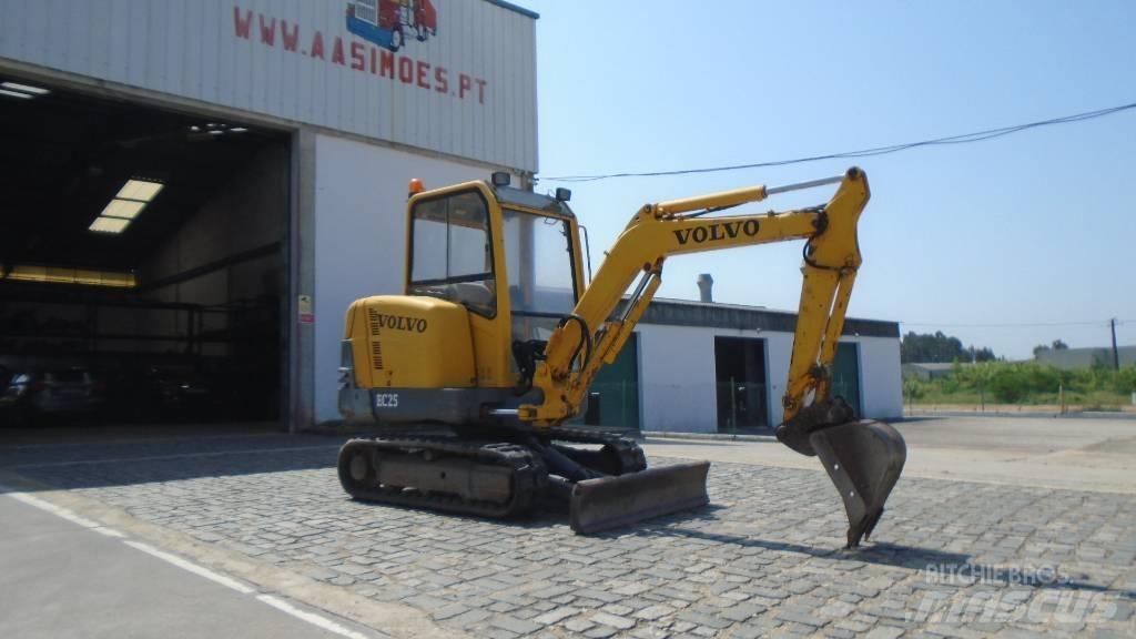 Volvo EC 25 Mini ekskavatori < 7 t