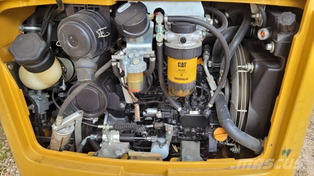 CAT 301.7 D Mini ekskavatori < 7 t