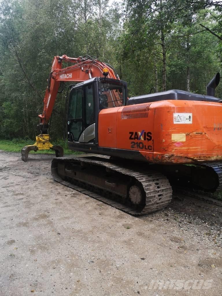 Hitachi ZX 210 LC-5B Kāpurķēžu ekskavatori