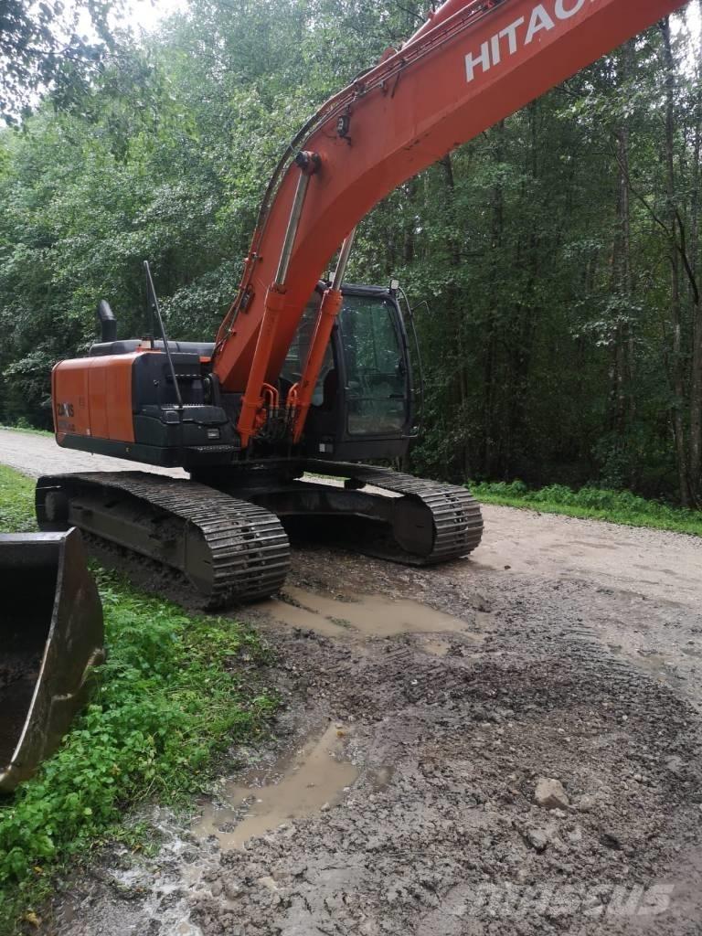 Hitachi ZX 210 LC-5B Kāpurķēžu ekskavatori