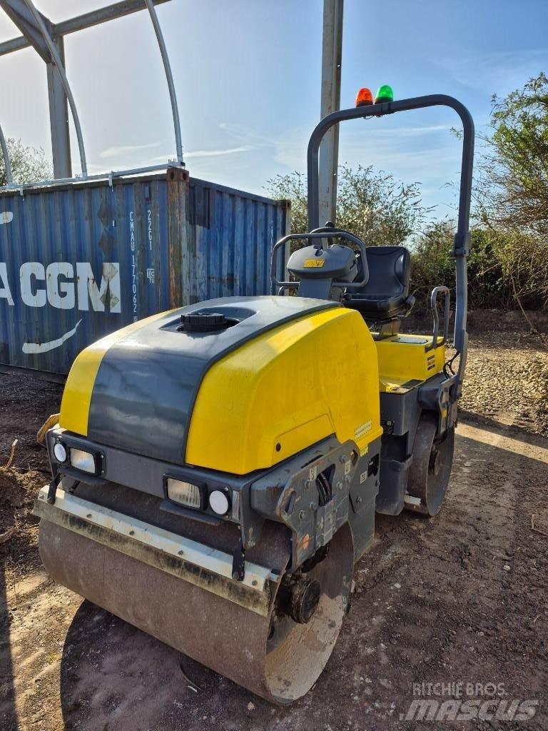 Dynapac CC 1200 Divvalču grunts veltņi