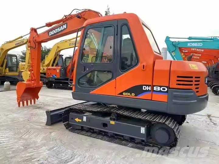 Doosan DH 80 Vidēja lieluma ekskavatori 7 t - 12 t