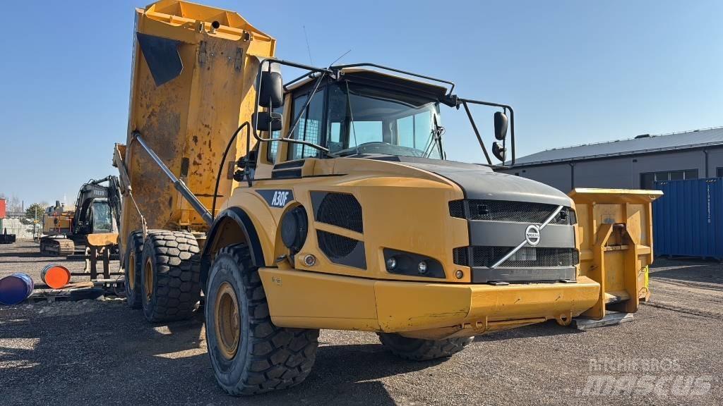 Volvo A 30 F Artikulētie pašizgāzēji