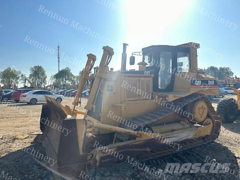 CAT D 8 R Kāpurķēžu buldozeri