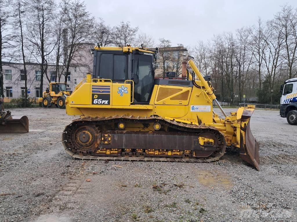 Komatsu D 65 PX-17 Kāpurķēžu buldozeri