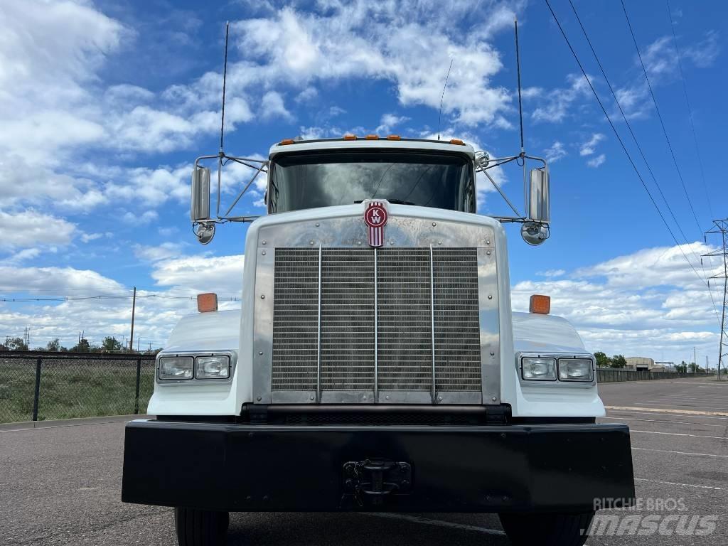 Kenworth T 800 Vilcēji
