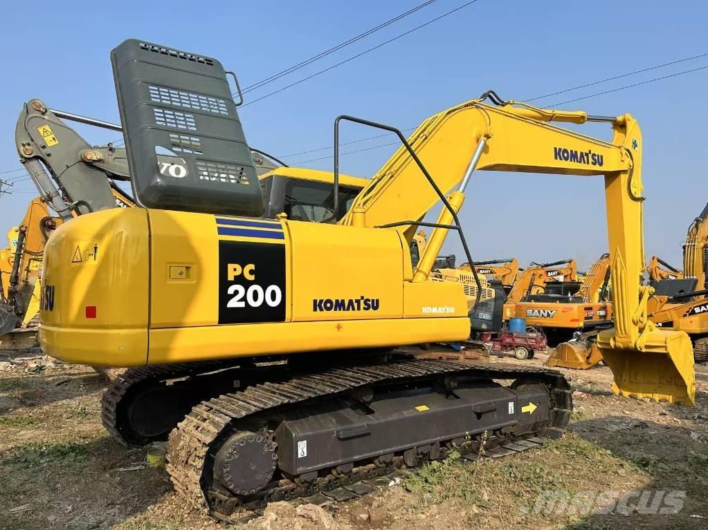 Komatsu PC 200 Kāpurķēžu ekskavatori