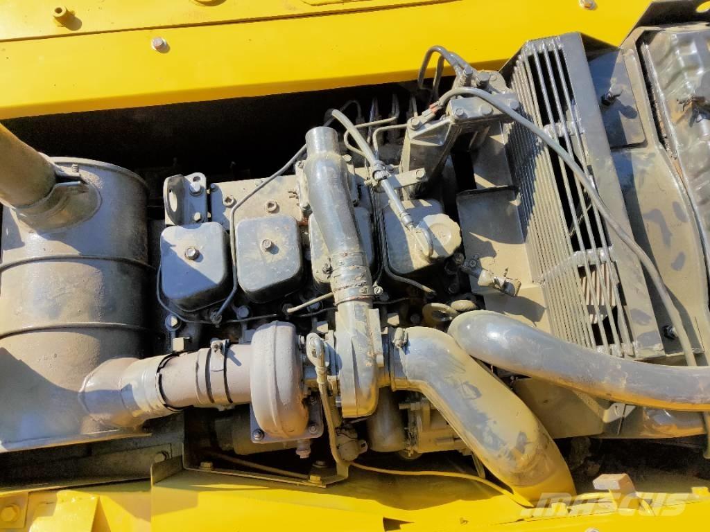 Komatsu PC120-6 Vidēja lieluma ekskavatori 7 t - 12 t
